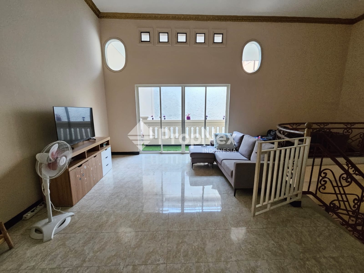 Rumah Sutorejo Lokasi Strategis Nilai Investasi Tinggi — foto 2